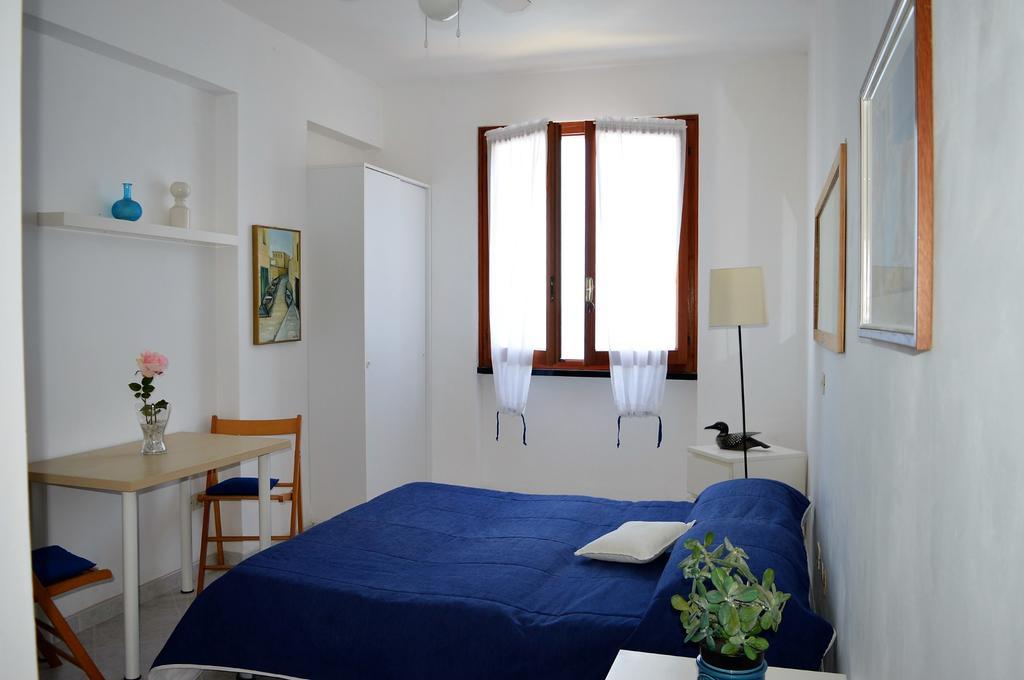 House Libeccio By Holiday World モネーリア 部屋 写真